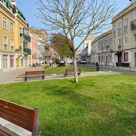 Seixal Old Town River View Apartment